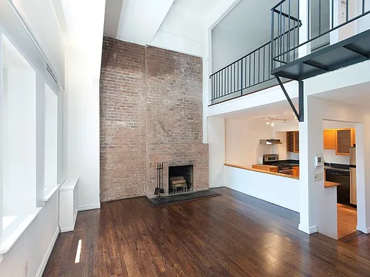 Sold by Sotheby's International Realty | media 1