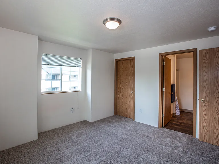 Farr Court Apartments Bedroom