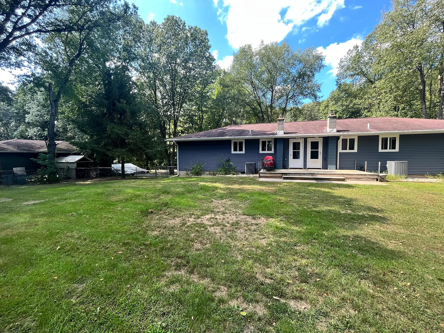 120 Demaris Ln — Photo 2