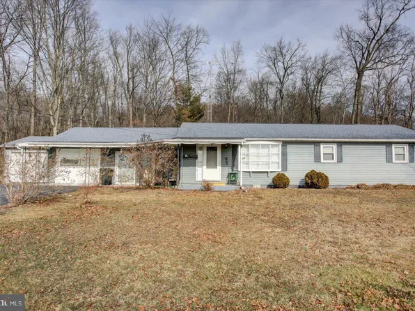 215 Chestnut Hill Rd, Aspers, PA 17304