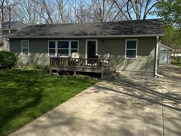 6380 Barker Ave, Waterford, MI 48329