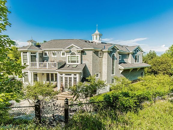 3rd image of 5207 Harvest Hill Dr