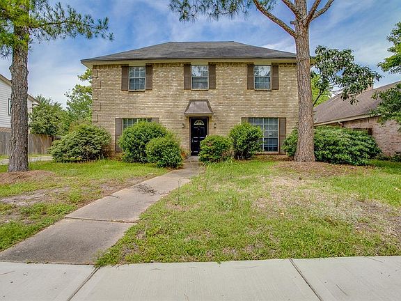 3rd image of 2222 Woodland Park Dr