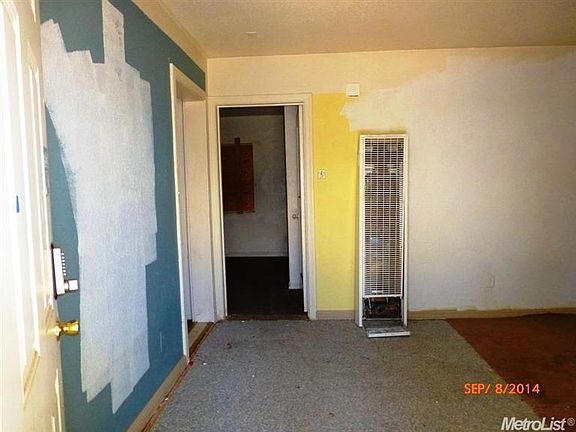 5th image of 128 El Camino Ave