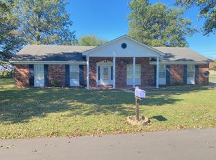 1009 Court St, Kennett, MO 63857
