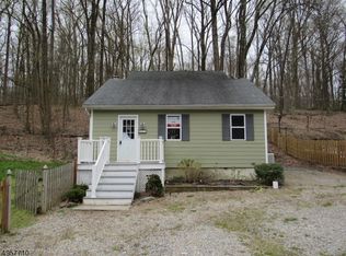 65 Old Croton Rd, Flemington, NJ 08822