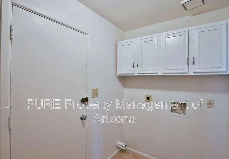 8838 E Cortez St — Photo 20
