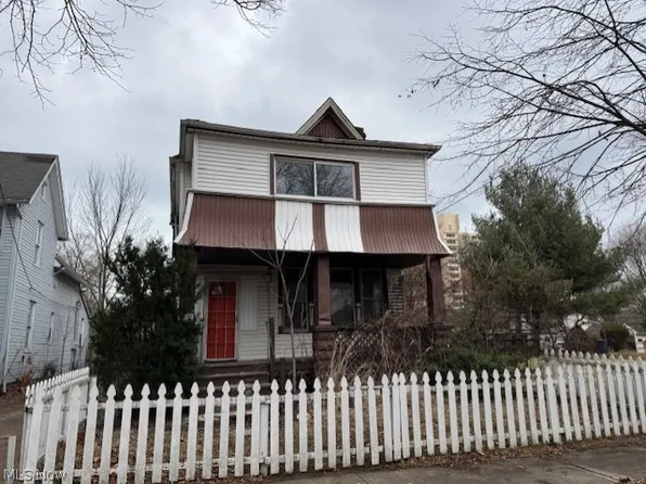 7209 Melrose Ave, Cleveland, OH 44103