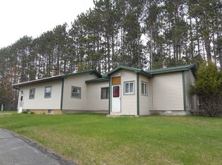 N6997 Left Foot Lake Rd, Crivitz, WI 54114