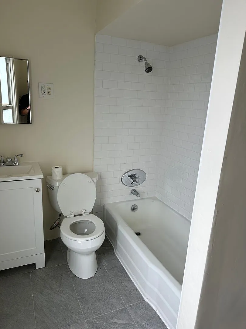 Nicely updated, pet friendly 1 bed near Porter Square in Cambridge! — Photo 3