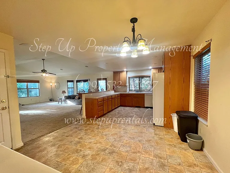 22519 Lina Ln — Photo 5