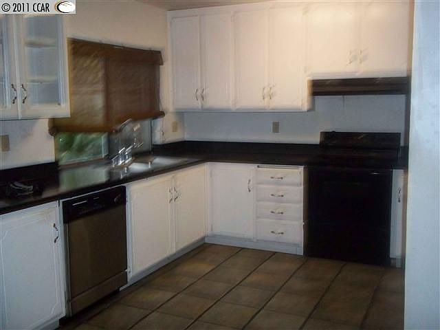 2nd image of 346 Grovewood Loop