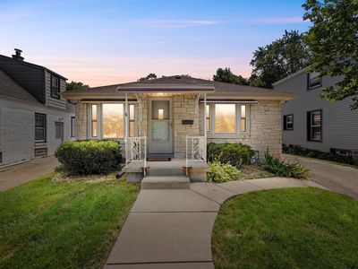 2586 South 78th STREET, West Allis, WI, 53219