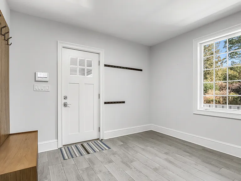 849 Lake Ave — Photo 23