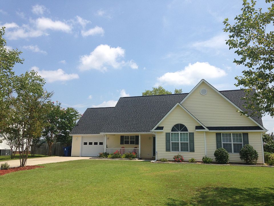 1st image of 2643 Rosewood Dr