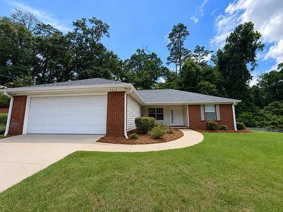 2nd image of 3214 Springdale Dr