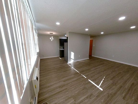 Living room/ dining room