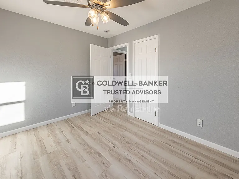 5409 Avenue D — Photo 13