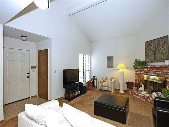 3rd image of 308 River Isle Way