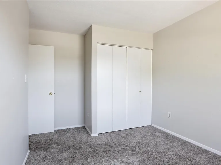 663 Johahn Dr — Photo 12