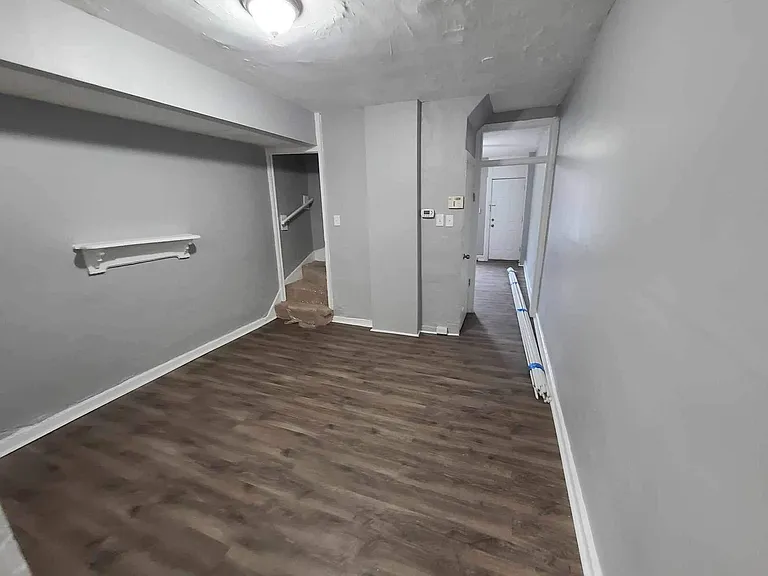 1350 Carroll St — Photo 4