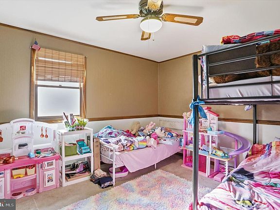 4th image of 12 Juniper Dr