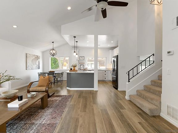 2nd image of 156 Cerro St