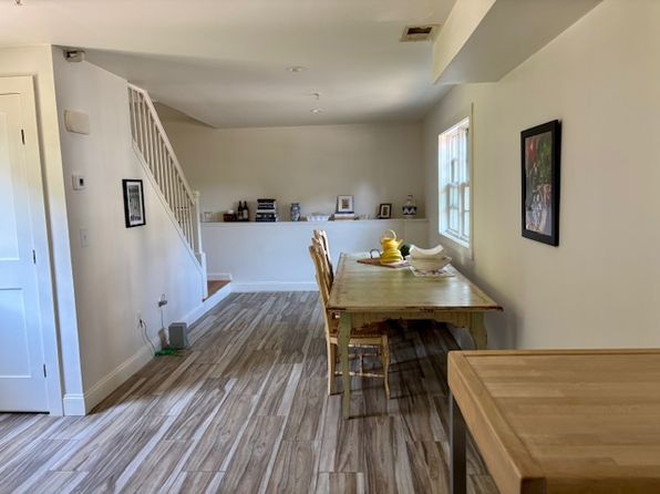 19 Main St APT 7