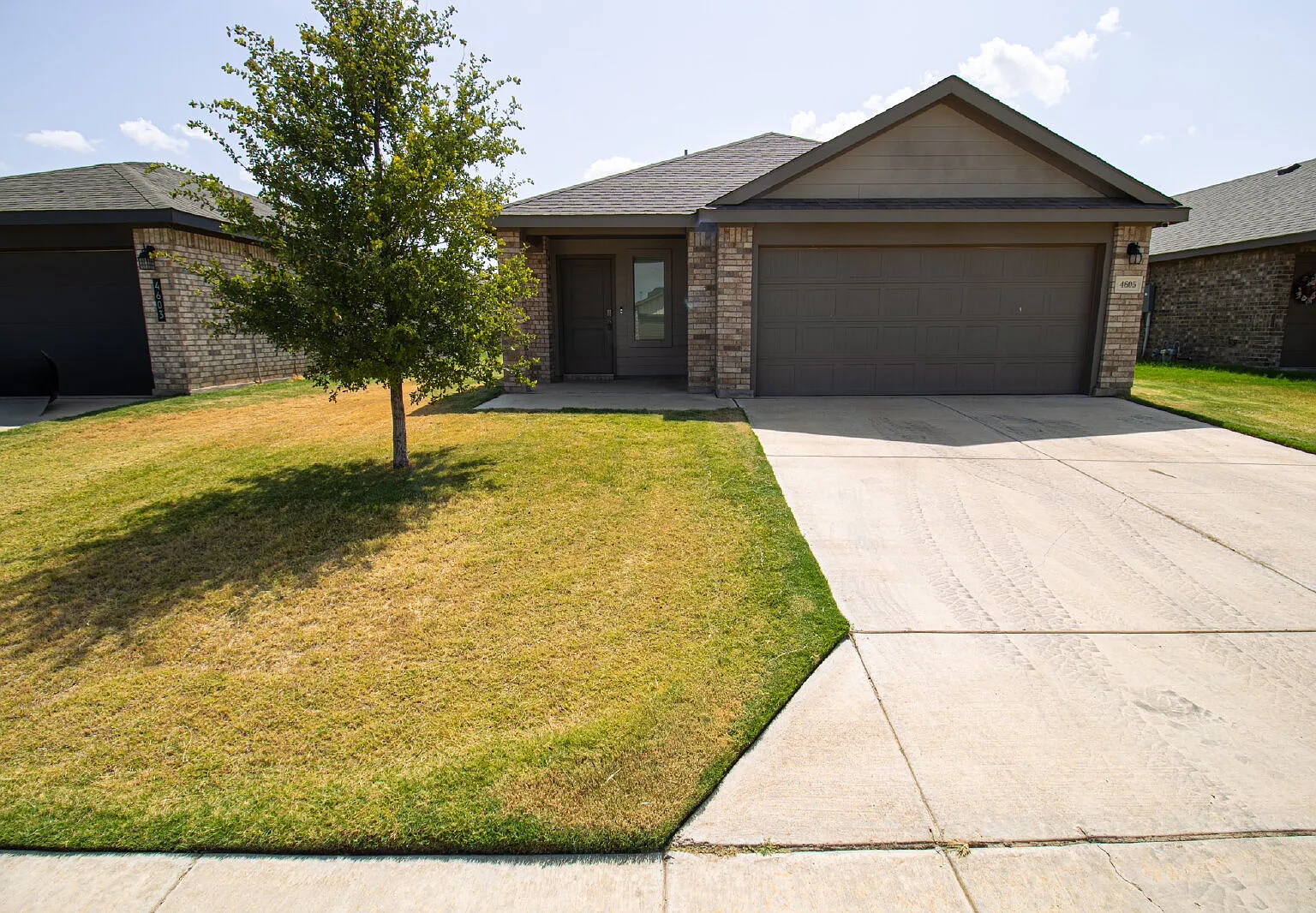3 bed, 2.0 bath, 1489 sqft, $1,700 — Photo 1
