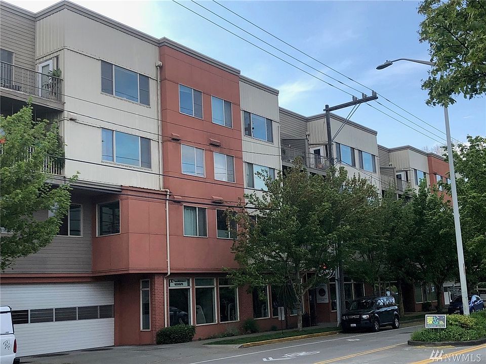 1st image of 3213 Harbor Ave SW Unit 211