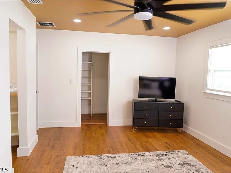 4842 Triton Ct W — Photo 7