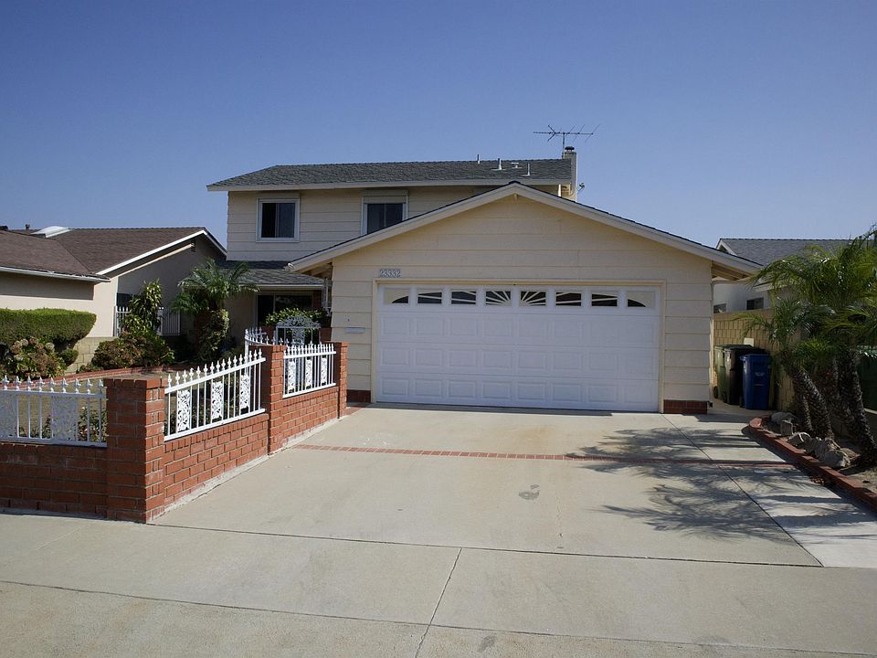 1st image of 23332 Dorset Pl