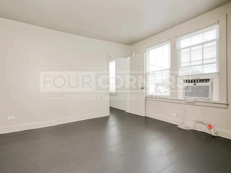 517 Willow Street — Photo 9