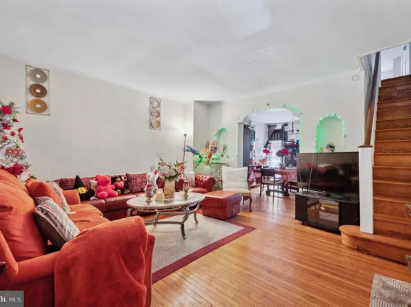 1726 Church Ln, Philadelphia, PA 19141