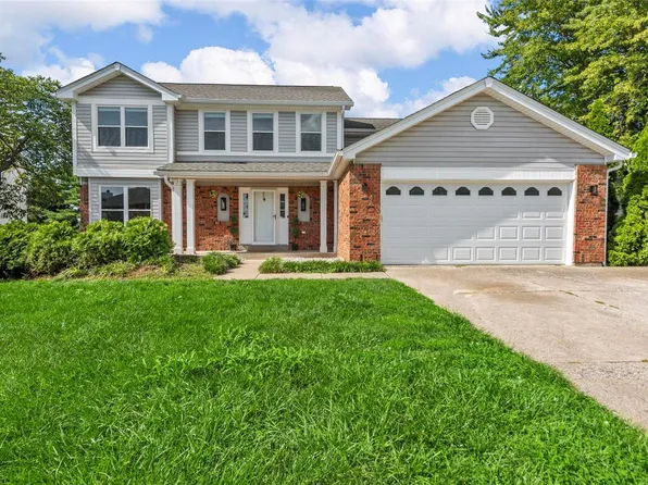 10 Castlio Ct, Saint Charles, MO 63304