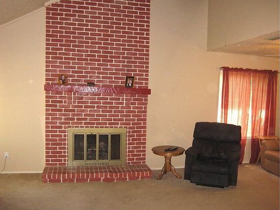 5th image of 2607 Saint Albans Dr