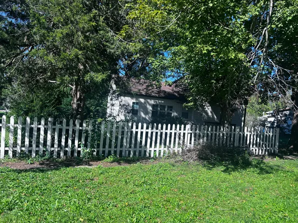 208 S Elm St, Loda, IL 60948