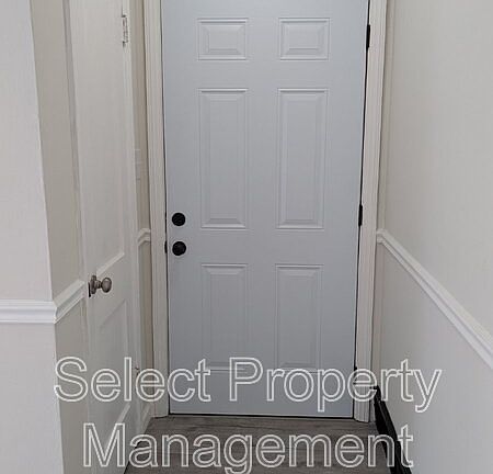 3rd image of 1404 Margaret Ave