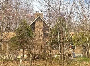 10 Feitsma Ln, Rock Tavern, NY 12575
