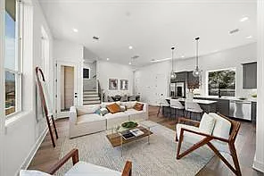 3 bed, 3.5 bath, 1729 sqft, $2,300 — Photo 4