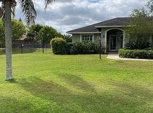 2535 Summitview Dr, Lakeland, FL 33813