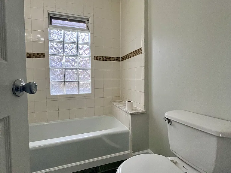 2707 Strachan Ave #2 — Photo 8