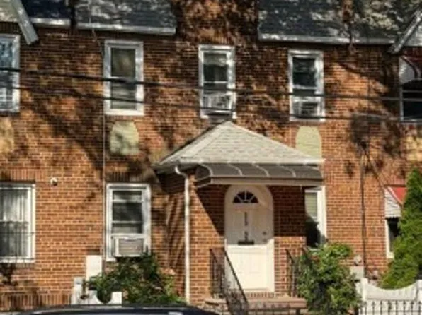 11555 122nd St, South Ozone Park, NY 11420