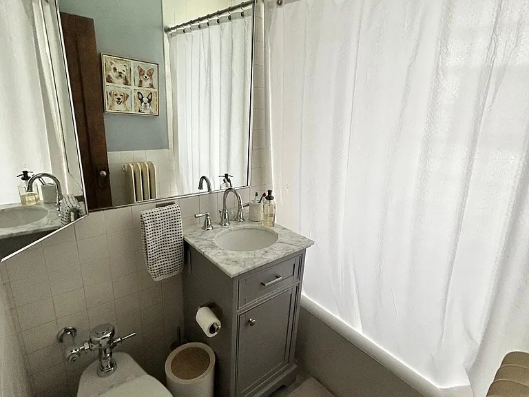2326 N Lincoln Park W #3F — Photo 8