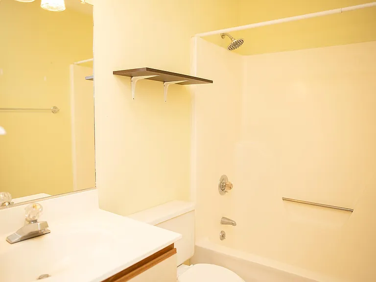 747 Sheridan Pl #40 — Photo 7