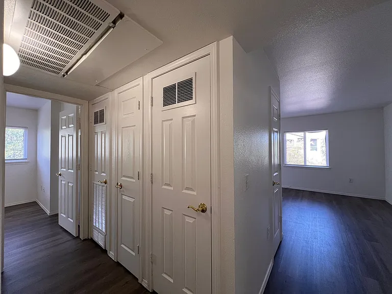 Bramwell - 430 Willow Way — Photo 13