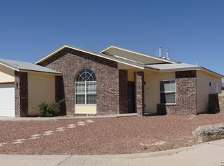 601 Villa Romero Dr, Horizon City, TX 79928