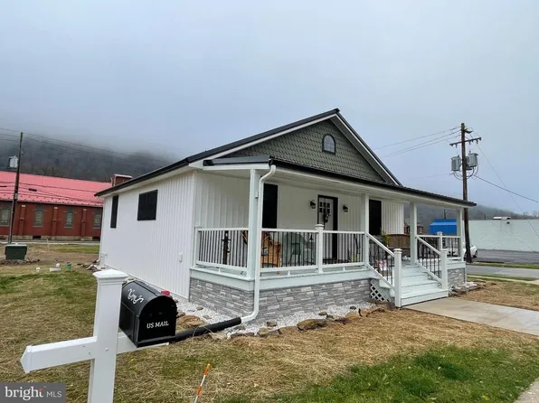 300 Erie Ave, Renovo, PA 17764