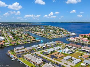1915 SE 40th Ter APT 204, Cape Coral, FL 33904