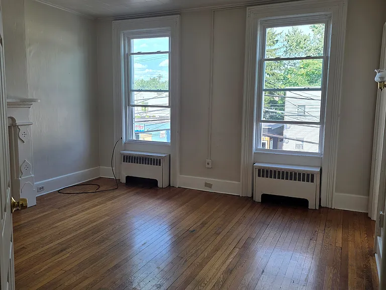 62 Watervliet Ave #2 — Photo 1